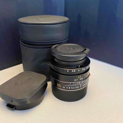 Leica 35/2, 50/1.4, 75/2 Lenses, 1.25x Magnifier