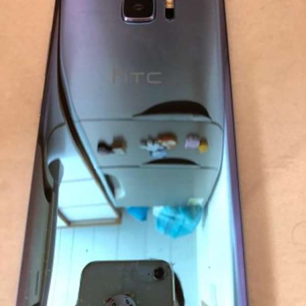 90% New! HTC U Ultra 新款淺銀藍色!