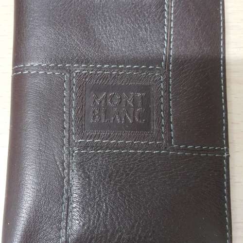 極新 小用 MONT BLANC 啡色 真皮 兩槢 銀包,只售HK$200(不議價,請看貨品描述)