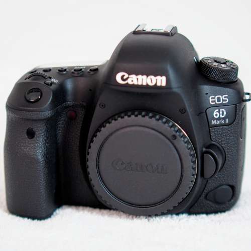 99.99%近全新行貨 Canon EOS 6D Mark II not 90D 1D 5D III V