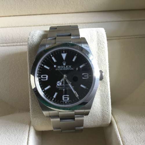 Rolex explorer 1.  214270