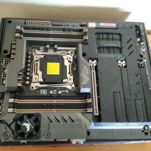 (新淨X99)ASUS SABERTOOTH X99主板(運作正常 )
