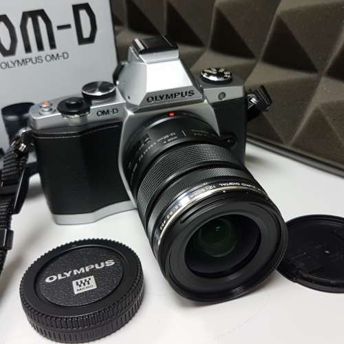 Olympus OM-D M5 連 ED 12-50mm f3.5-6.3 EZ kit鏡