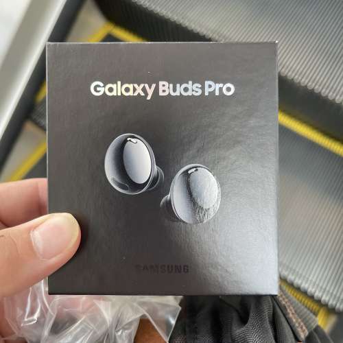 出售全新Samsung Galaxy Buds Pro 黑色