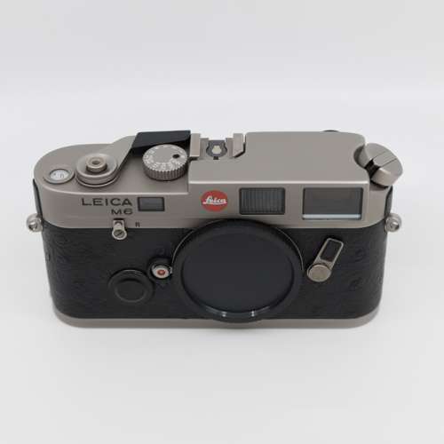 Leica M6 Classic Non-TTL Titanium (near mint)