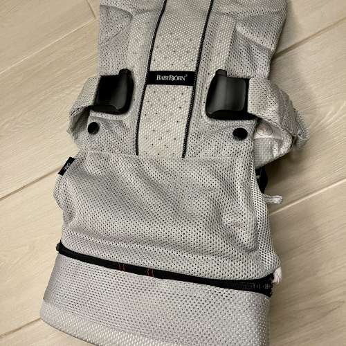 [80% NEW] Babybjorn Baby Carrier One Air [Grey]