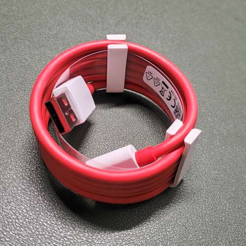 全新 OnePlus Warp Charge Type-C Cable充電線1M (支援8Pro, Nord, N10)