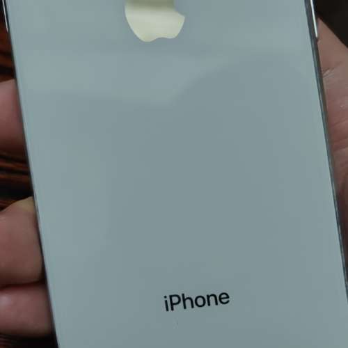iPhone 8 white 白色 64g  行貨 備用一流 留意下文