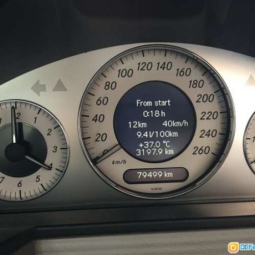 2008年，平治 BENZ E280 ，行貨、冷氣超凍，電動記憶皮座，超靚。特長一年牌費都值...