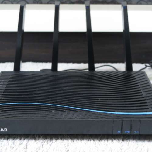 Netgear Nighthawk X8  ( R8500  )