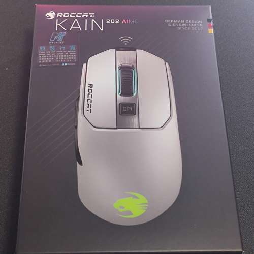 Roccat Kain 202 AIMO RGB 無線遊戲滑鼠(白色)