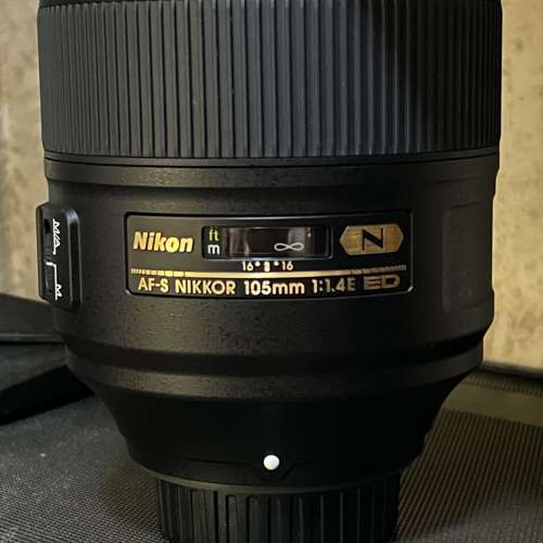 Nikon AF-S 105mm f1.4E