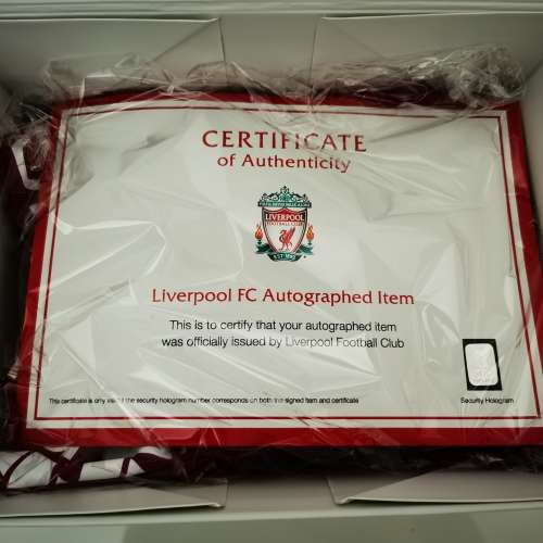 2019/20賽季英超冠軍利物浦主場簽名球衣，有等待左30年既冠軍一隊球員及領隊高普簽名