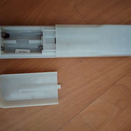 SONY RM-SM100EW AUDIO SYSTEM搖控。不退不保。