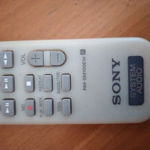 SONY RM-SM100EW AUDIO SYSTEM搖控。不退不保。