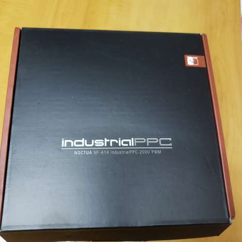 Noctua NF-A14 industrialPPC-2000 PWM X3