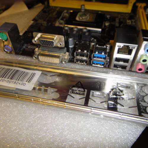 ASUS H81M-E Micro-ATX ((內含正版Window10Pro )) Socket 1150