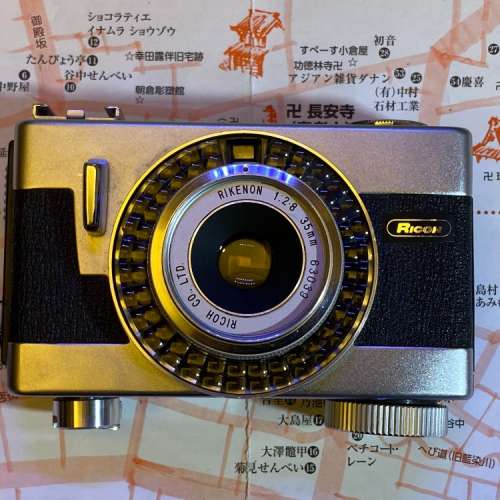 Ricoh auto shot film camera 35 mm  F2.8