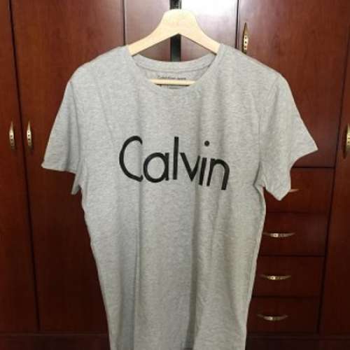 全新Calvin Klein Tee