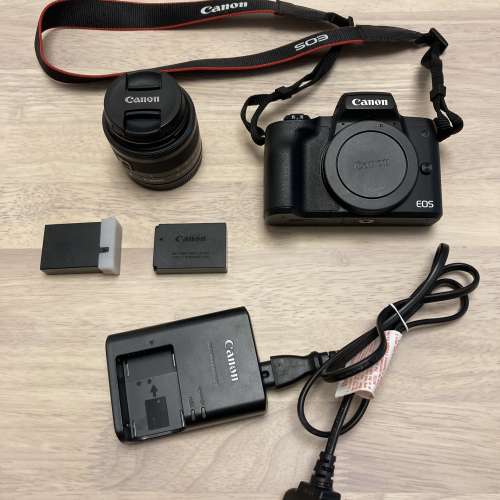 Canon M50 連 15-45 kit 鏡及配件