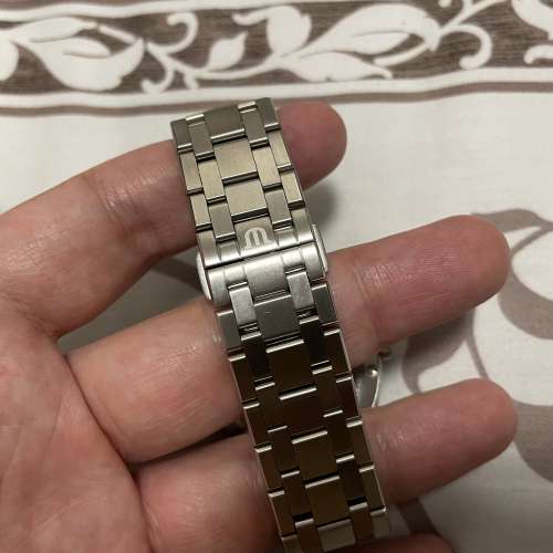 Maurice Lacroix AIKON 39mm