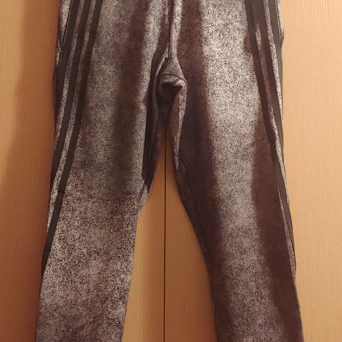 Adidas Aero Leggings in M size