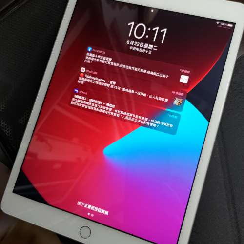 iPad 8gen,第8代, 32gb,wifi+流動版， 銀色, 99%新, 有保