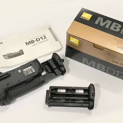 99.9% new Nikon MB-D12 Multi-power battery pack
