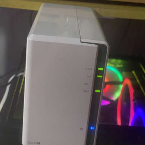 Synology DS215J  連 HDD