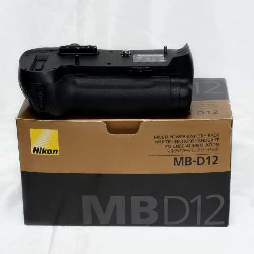 Nikon MB-D12原廠直度
