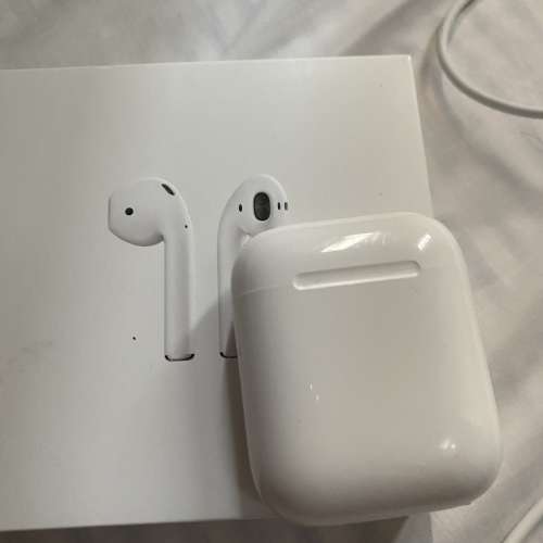 sell99成新 airpod 2 有單行貨長保養