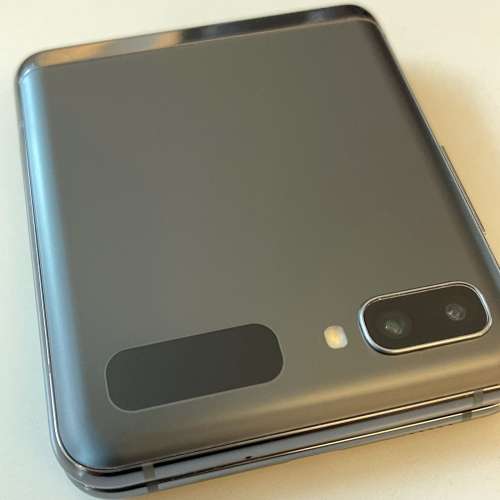 Samsung Galaxy Z Flip 5G 灰色