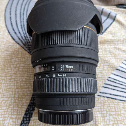 Sigma 24-70mm F2.8 EX DG MACRO (Canon EF Mount)