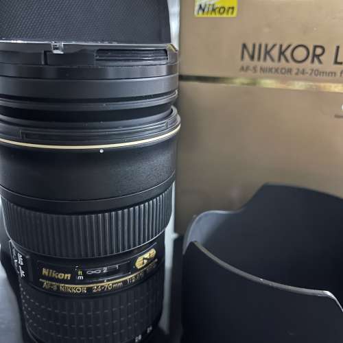Nikon 24-70 / 2.8