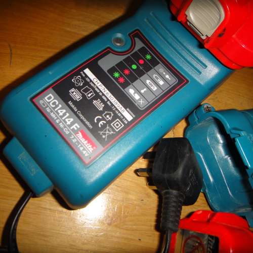 無線手鑽連MAKITA DC1414F充電器，兩電池