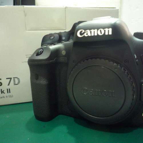 CANON EOS 7D mark II body