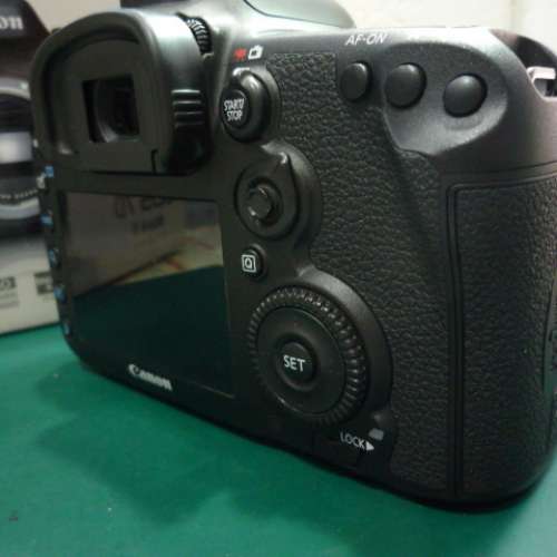 CANON EOS 7D mark II body