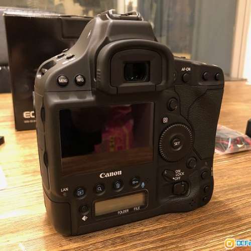 ９７％新Canon 1Dx 包送Canon WFT-E6D無線檔案傳輸器！！經典快拍/高速拍攝之神感受...