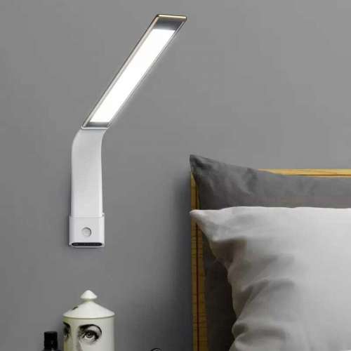 全新充電LED台燈，可座臺，挂牆2用，角度隨你鐘意調，使用時間特長，獲設計大獎金...