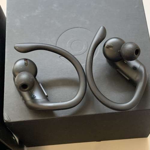 99%New Powerbeats Pro Ear-Hook Wireless Headphones Black, 保到21-2-2022