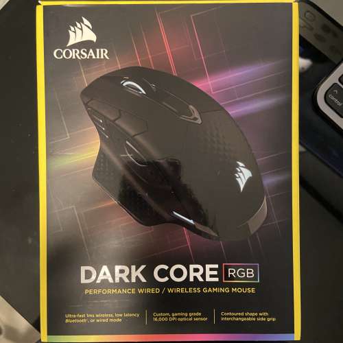 Corsair Dark Core RGB 無線mouse