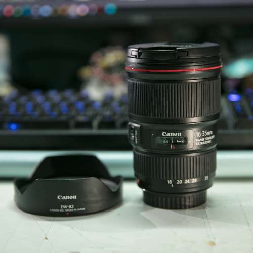 Canon 5Ddsr , EF 70-200mm F2.8 L IS II USM, EF 24-70mm f/2.8L II USM, EF 16-35mm