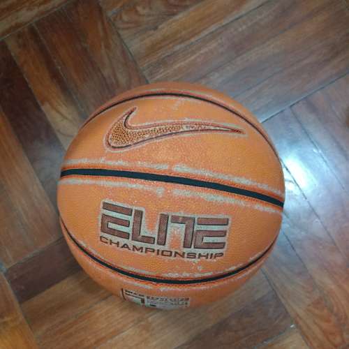 Nike 成人7號籃球