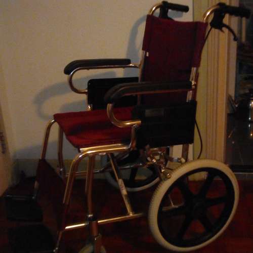 摺合式輪椅