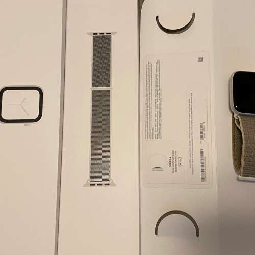 Apple Watch Series 4 GPS, with silver aluminium case with seashell sport loop