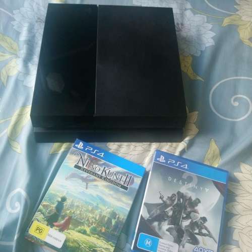 PS4 500GB 連手掣及兩隻game