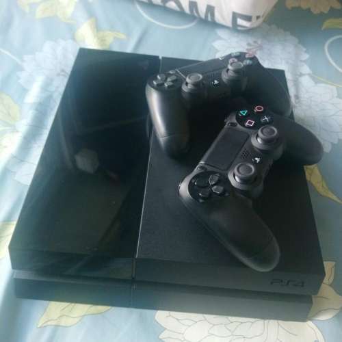 PS4 500GB 連手掣及兩隻game