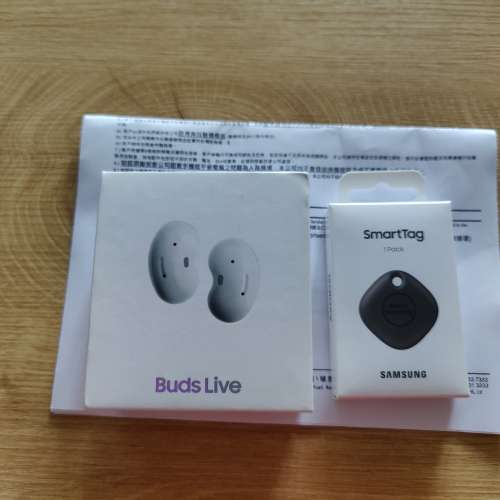 全新 Samsung buds live，白色，送 smart tag