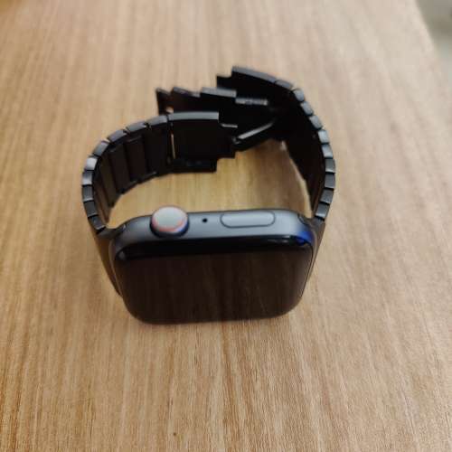 90%新 apple watch series 4 (44cm)