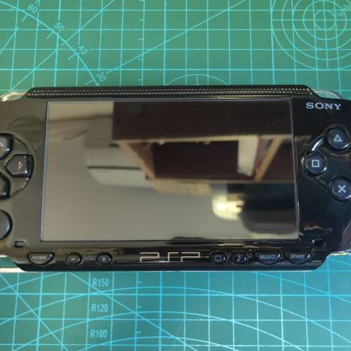 PSP1000-IPS屏 (光碟機已拆)